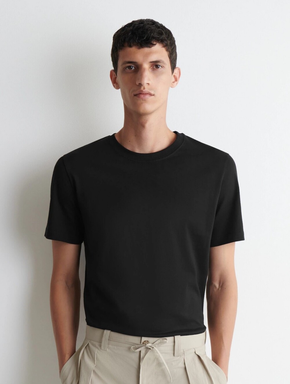 COS Large Men's Black Tee
